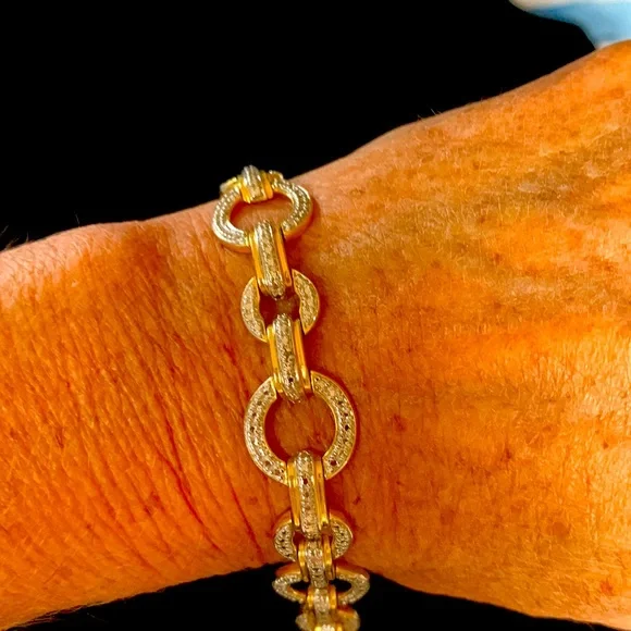 Circle Diamond illusion bracelet gold 925 Sterling Silver safety closure 7.5” - Picture 7 of 7